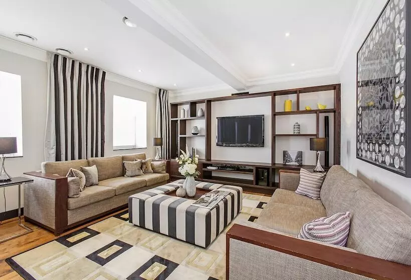 1ベッドルームペントハウスアパート, 130 Queen S Gate Apartments