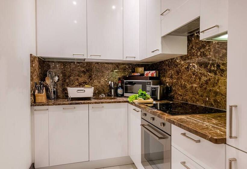 Апартаменты Deluxe 1 Спальня, 130 Queen S Gate Apartments
