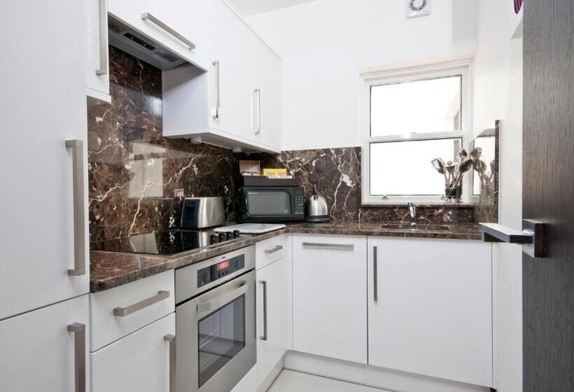 Апартаменты 1 Спальня, 130 Queen S Gate Apartments