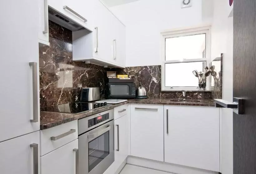 1ベッドルームアパートメント, 130 Queen S Gate Apartments