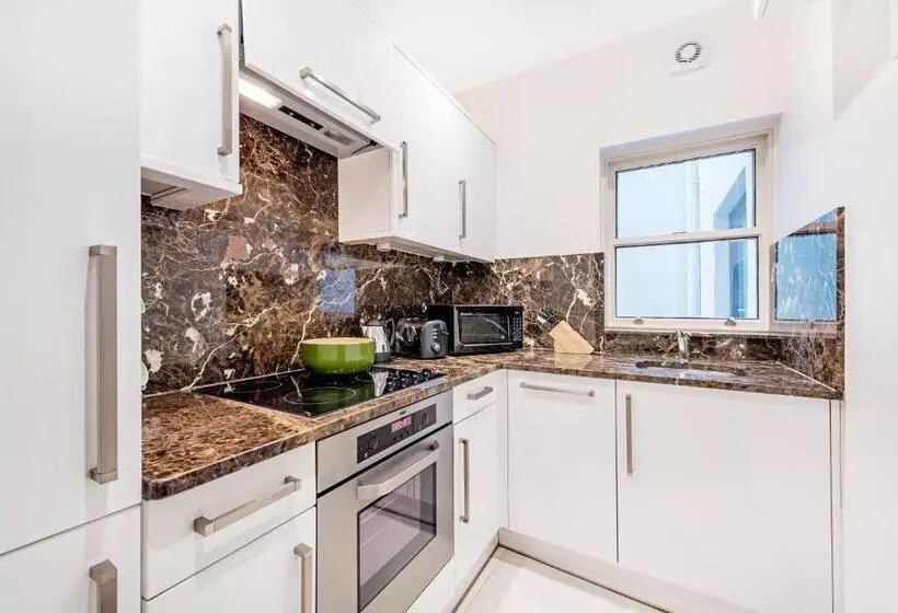 1ベッドルームアパートメント, 130 Queen S Gate Apartments