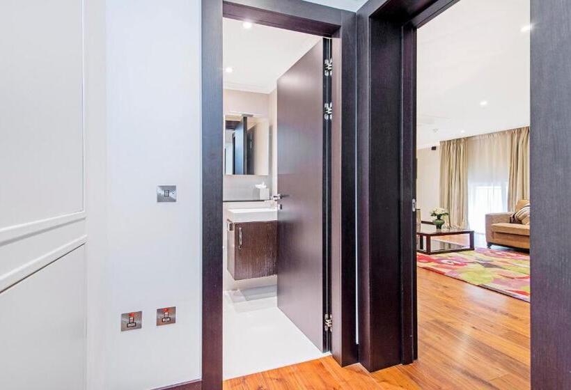Студия Стандарт, 130 Queen S Gate Apartments