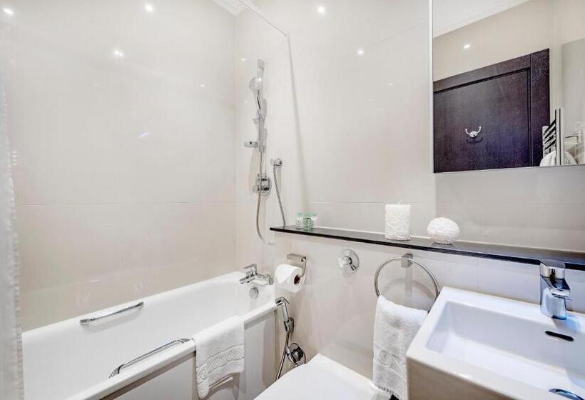 Апартаменты Deluxe 2 Спальни, 130 Queen S Gate Apartments