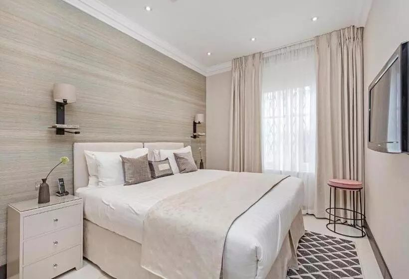 3ベッドルームアパートメント, 130 Queen S Gate Apartments