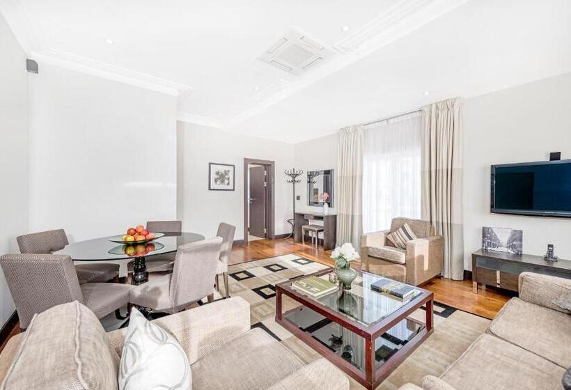 Апартаменты Ejecutiva 3 Спальни, 130 Queen S Gate Apartments