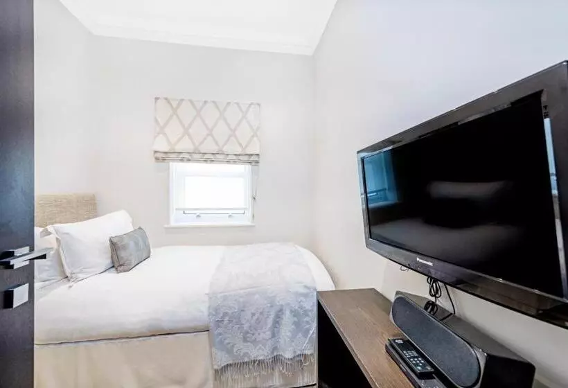 エクゼクティブアパートメントの3ベッドルーム, 130 Queen S Gate Apartments
