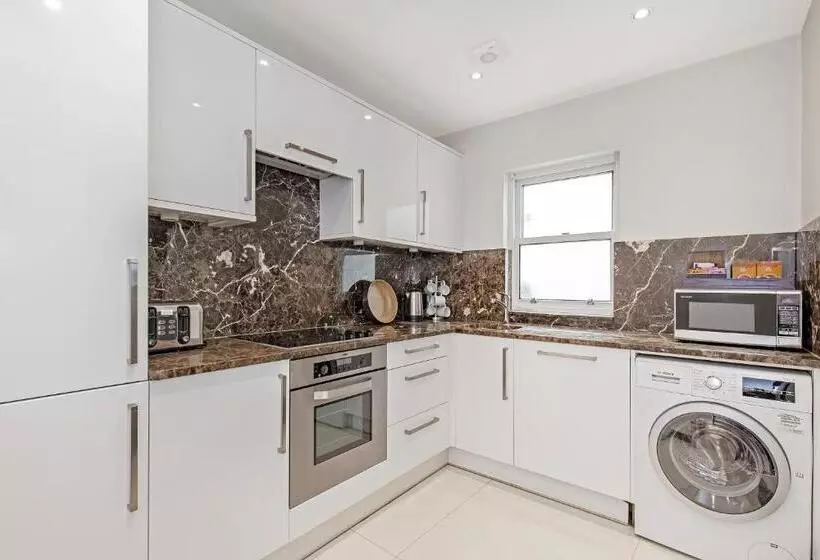 3ベッドルームのスーペリアアパートメント, 130 Queen S Gate Apartments