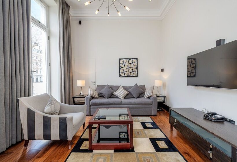 Апартаменты Deluxe 1 Спальня, 130 Queen S Gate Apartments