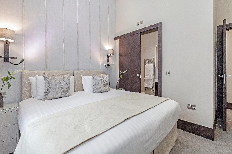 Апартаменты Deluxe 3 Спальни, 130 Queen S Gate Apartments