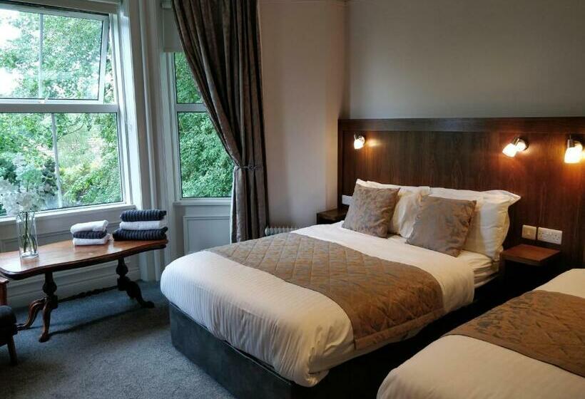 חדר משפחתי נוף לגינה, Arkle House