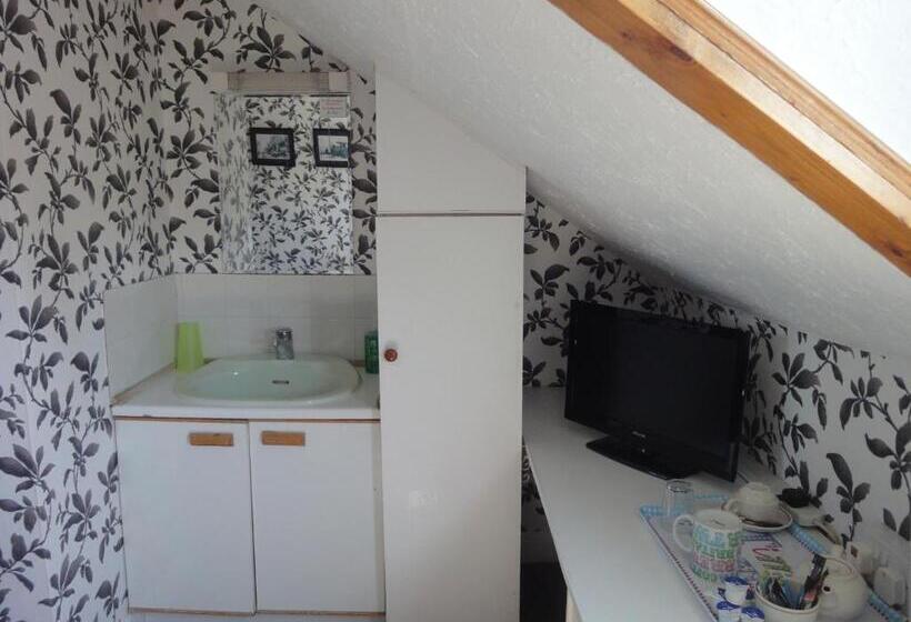 标准单人间, Bowman Lodge