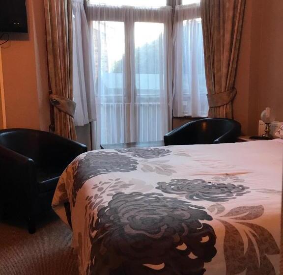 家庭间, Bowman Lodge