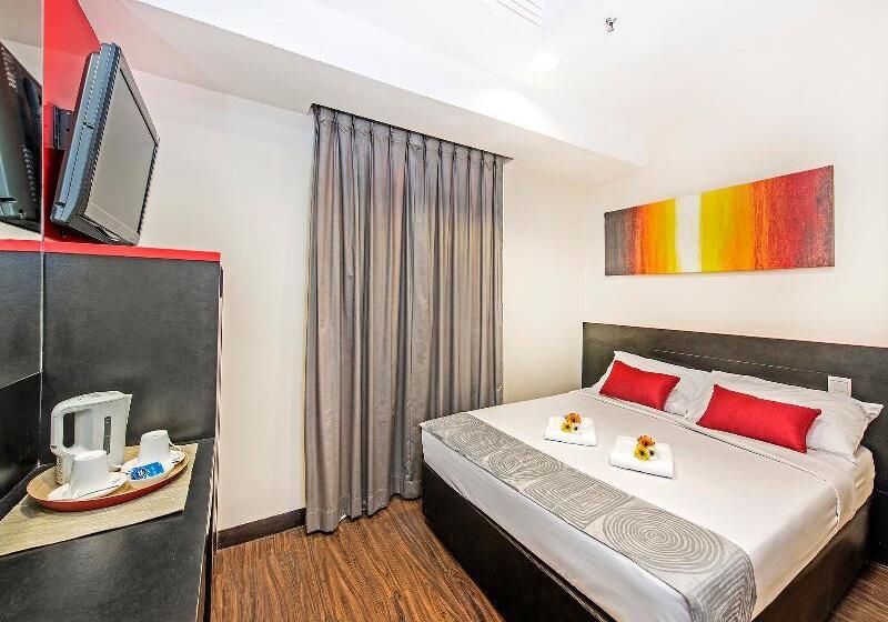 اتاق سوپریور, 81 Heritage