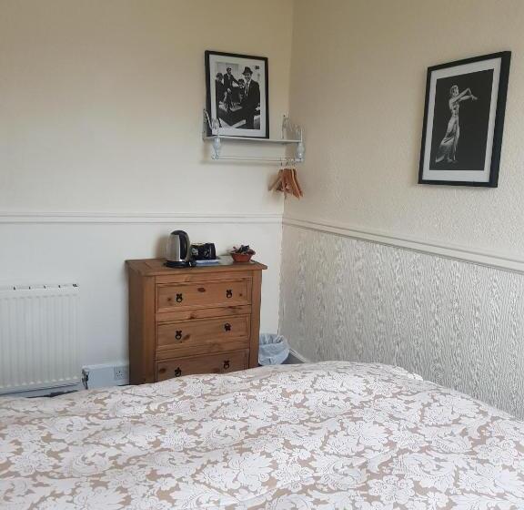 غرفة قياسية حمام مشترك, Cedar Villa Guest House