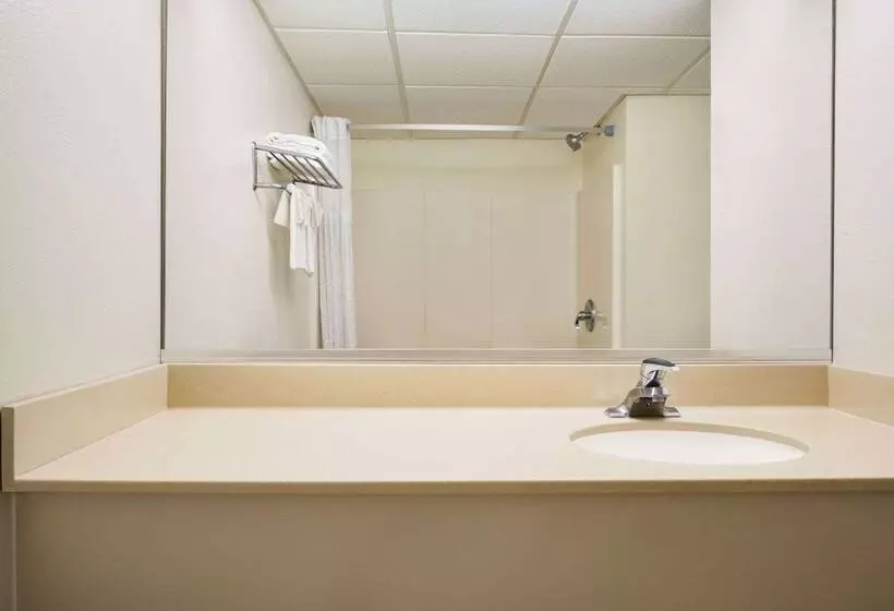 身障者適用スイートルーム, Sands Motel