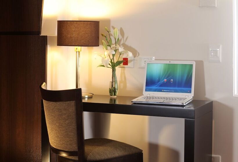 اتاق سوپریور, Europlaza Hotel & Suites