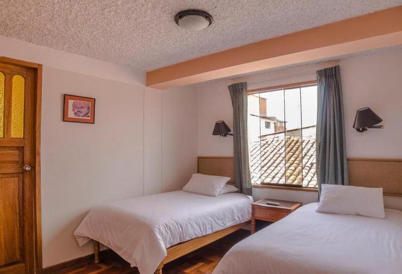 Standard Szoba, Los Aticos B&b With Coworking