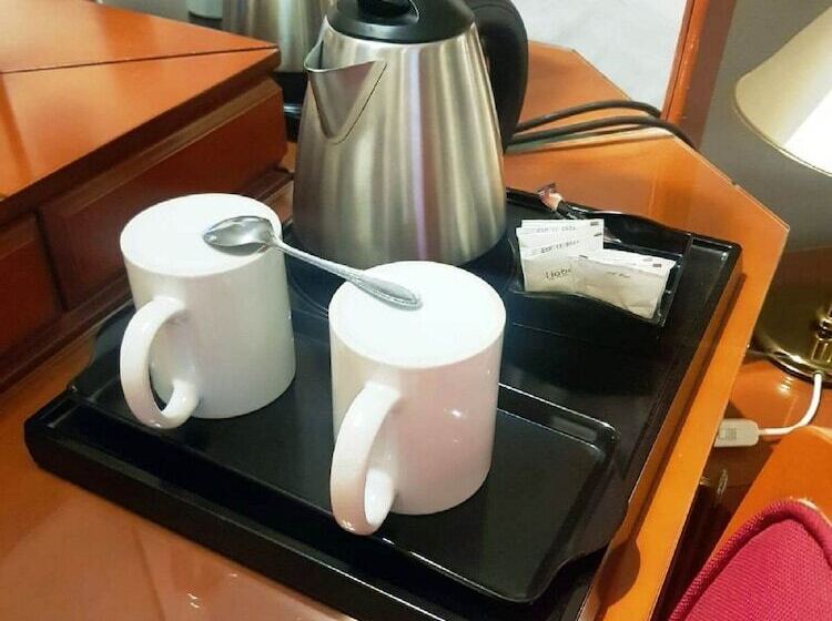 سوییت اجرایی, Phoenicia Tower