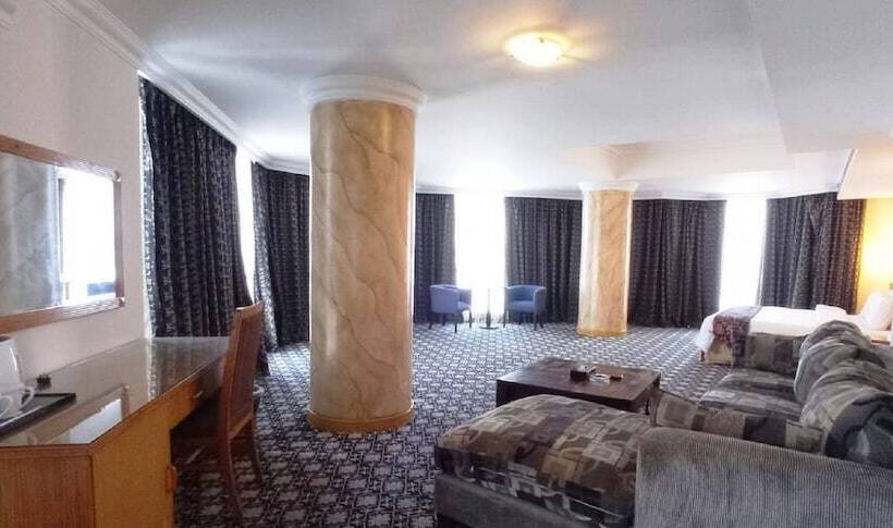 سوییت اجرایی, Phoenicia Tower