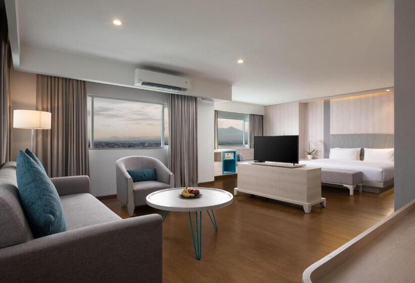 Люкс, Santika Bogor