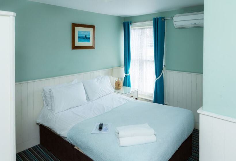 اتاق استاندارد, The Clarendon