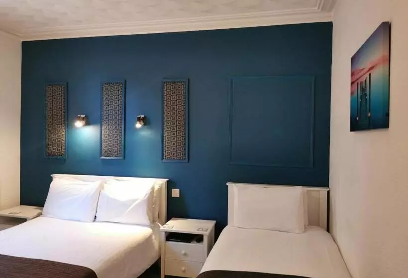 اتاق استاندارد سه نفره, The Elmfield