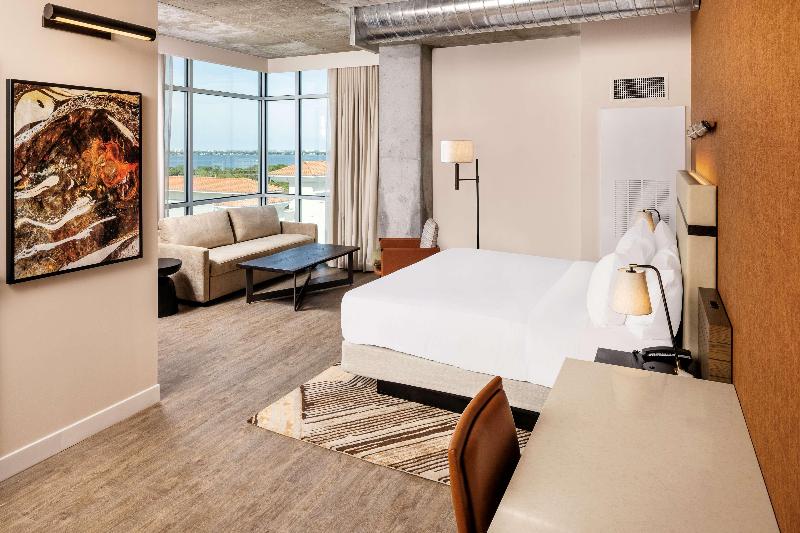 标准间, Wing International Hitachi