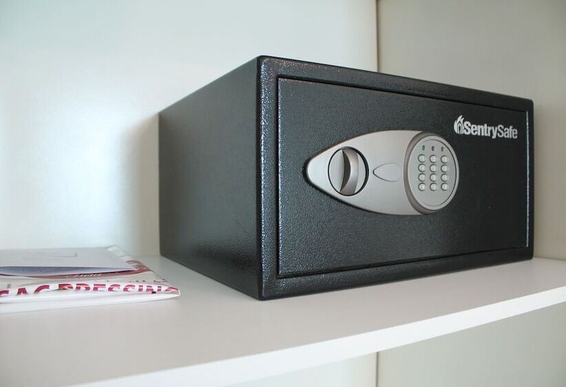 اتاق استاندارد یک نفره, Palace Appart Hôtel