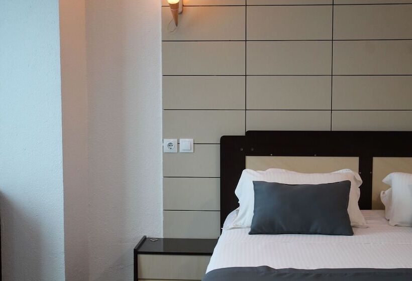 اتاق استاندارد یک نفره, Palace Appart Hôtel