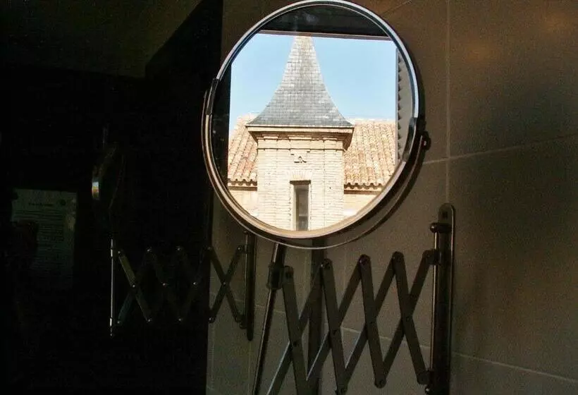 اتاق استاندارد, Oasis Backpackers' Toledo