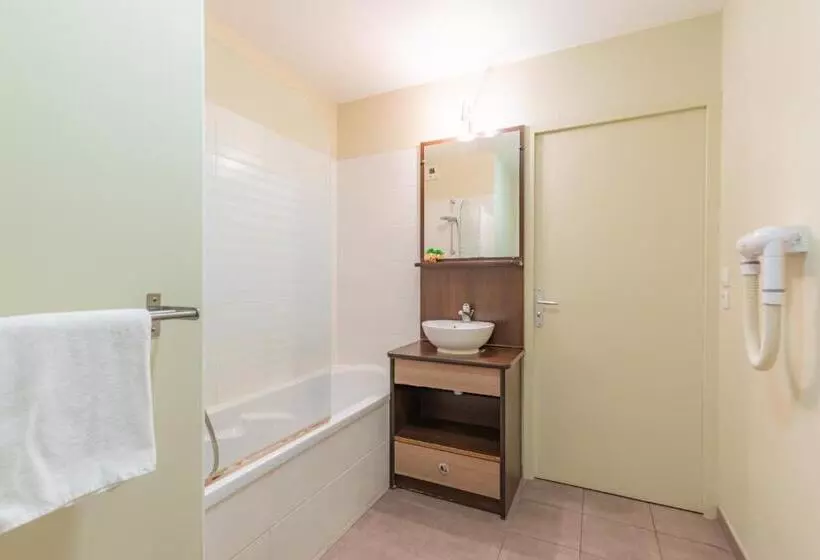 آپارتمان 1 خوابه, Appart City Classic La Roche Sur Yon Centre