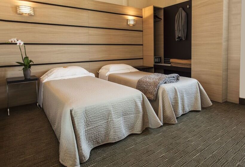 Номер Стандарт, Cora