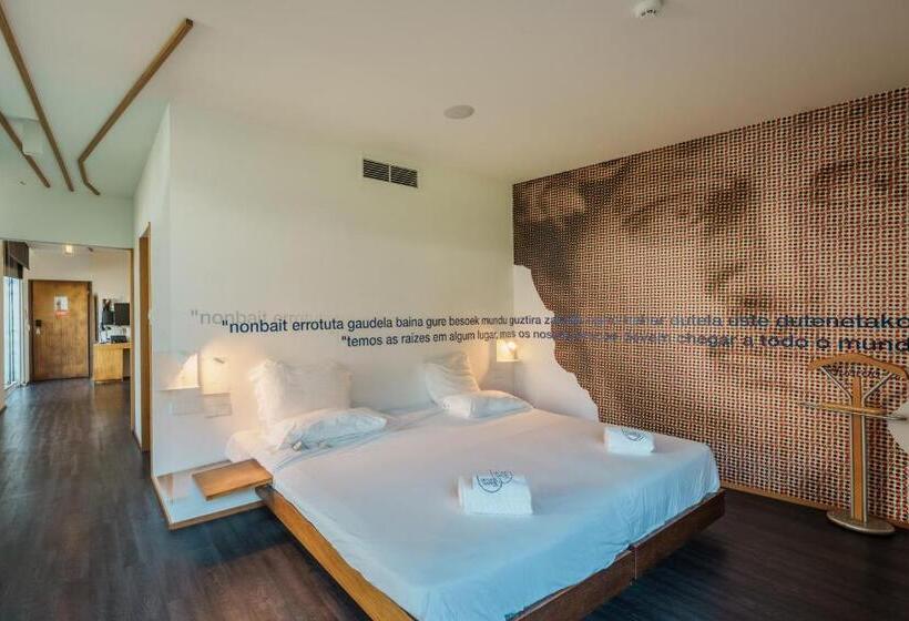 패밀리 룸, Design & Wine