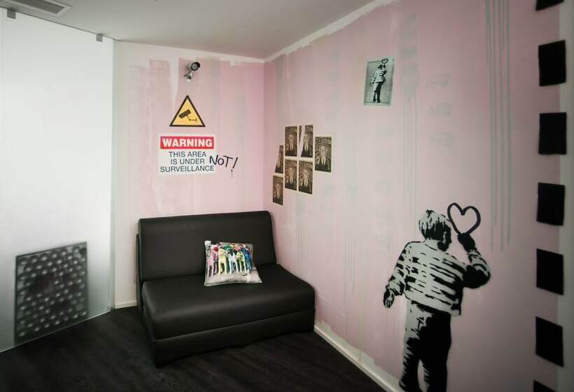 패밀리 룸, Design & Wine