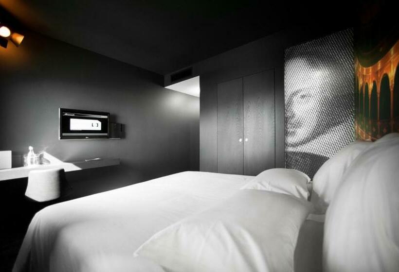 스탠다드 룸 강 전망, Design & Wine