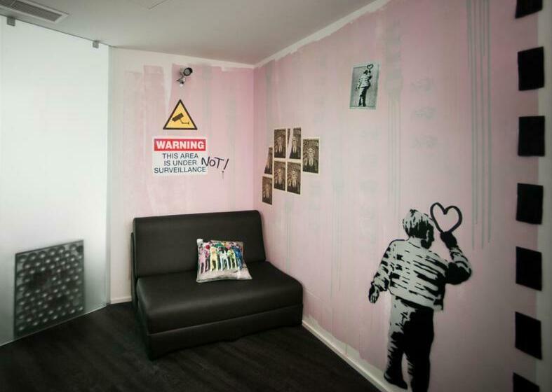 스탠다드 룸, Design & Wine