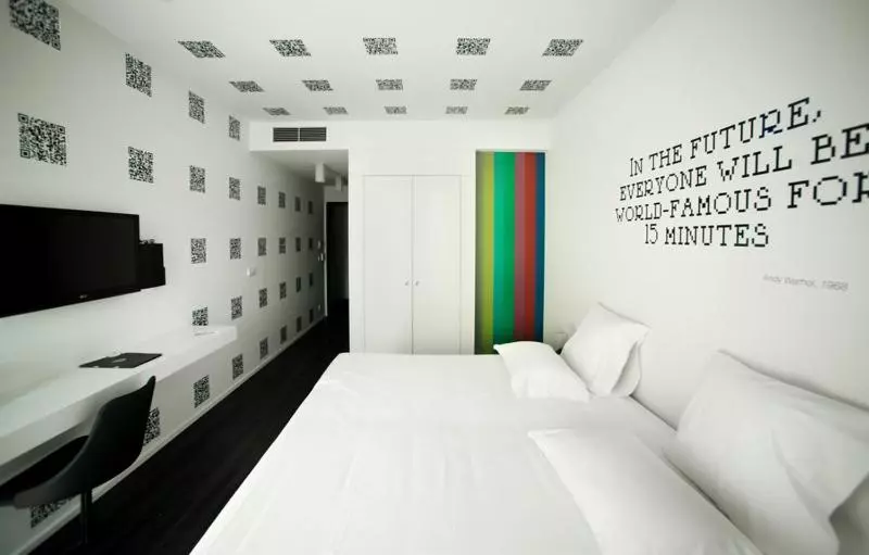 اتاق استاندارد, Design & Wine