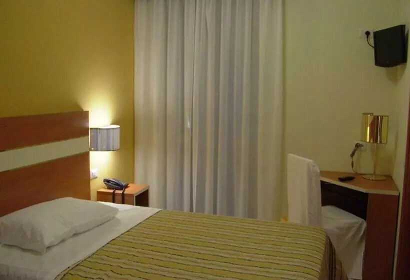 Habitación Estàndard Individual, Gf