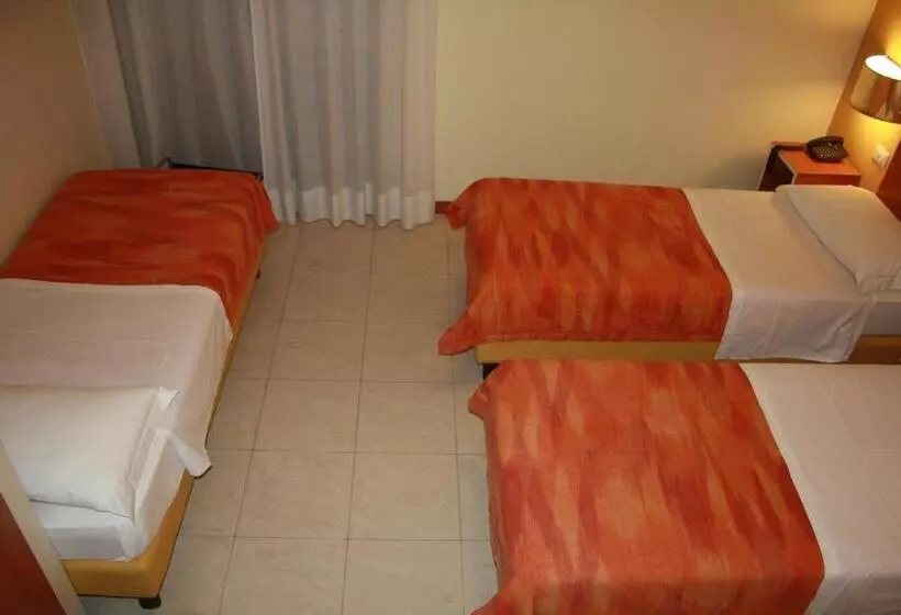 Habitació Triple Estàndard amb Balcó, Gf