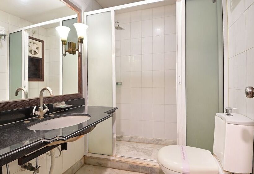 디럭스 룸, Hari Piorko