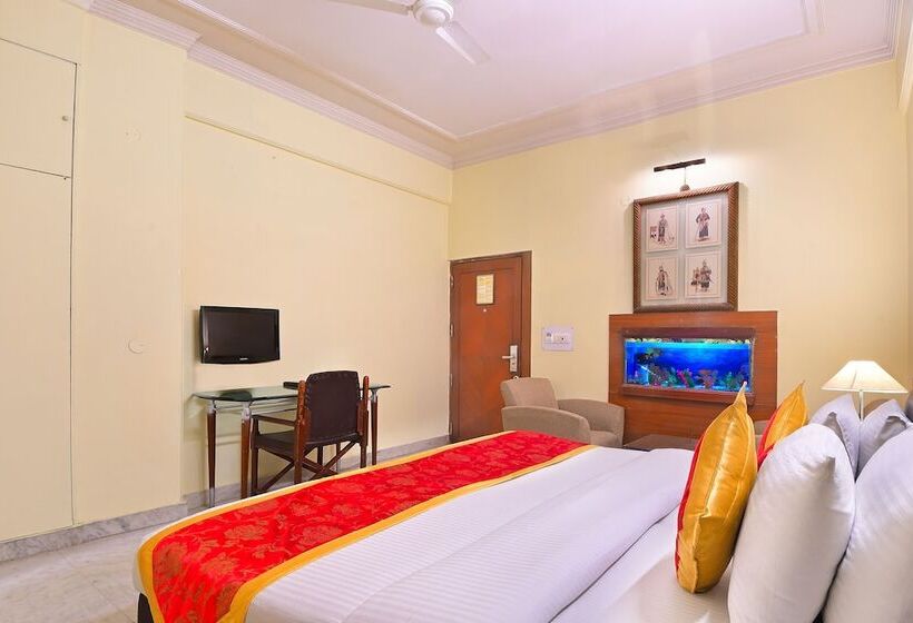 디럭스 룸, Hari Piorko