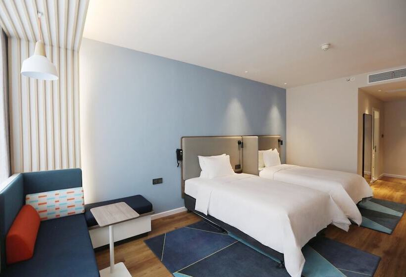 חדר סטנדרט, Holiday Inn Express Shantou City Center, An Ihg