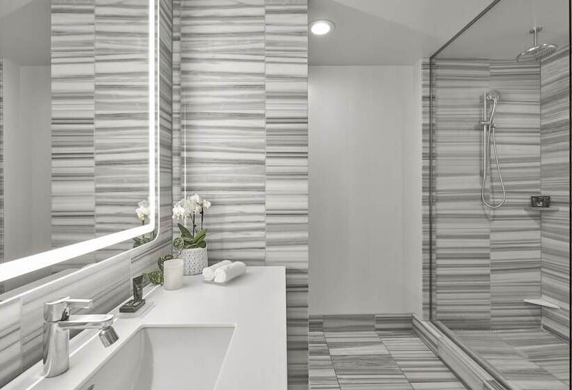 キングサイズベッドのデラックスルーム, Hyatt Centric The Pike Long Beach