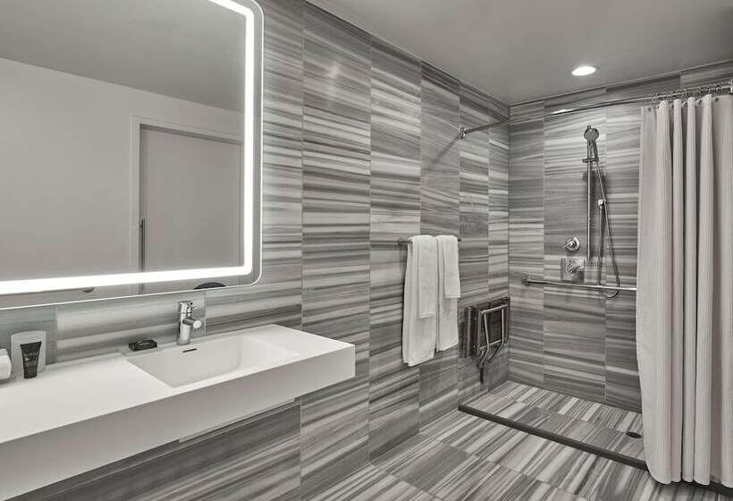 キングサイズベッドのデラックスルーム, Hyatt Centric The Pike Long Beach