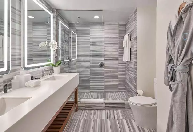 キングサイズベッドのデラックスルーム, Hyatt Centric The Pike Long Beach