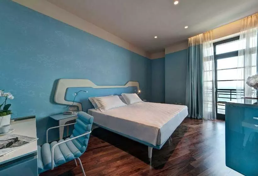 اتاق استاندارد با چشمانداز دریا, Jr Hotels Bari Grande Albergo Delle Nazioni