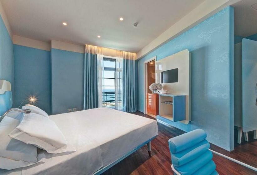 חדר משפחתי דלוקס, Jr Hotels Bari Grande Albergo Delle Nazioni