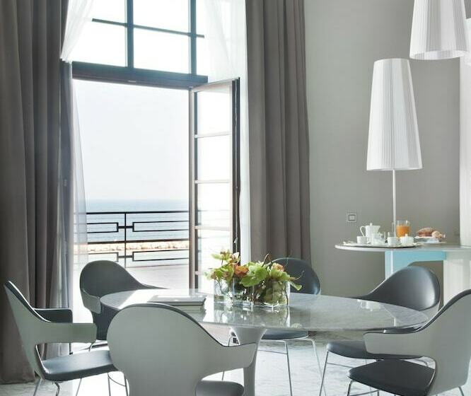 סוויטה נשיאותית, Jr Hotels Bari Grande Albergo Delle Nazioni