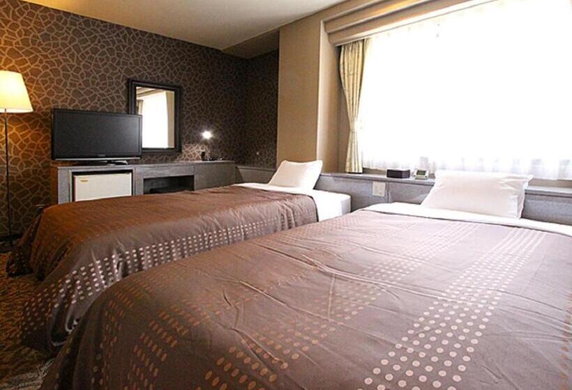 غرفة قياسية, Livemax Budget Kobe