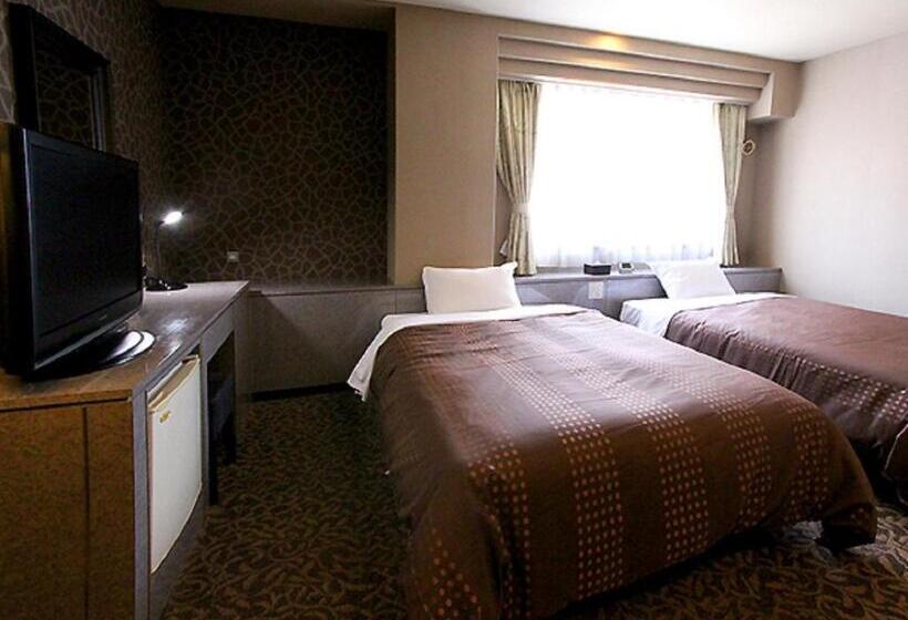 غرفة قياسية, Livemax Budget Kobe